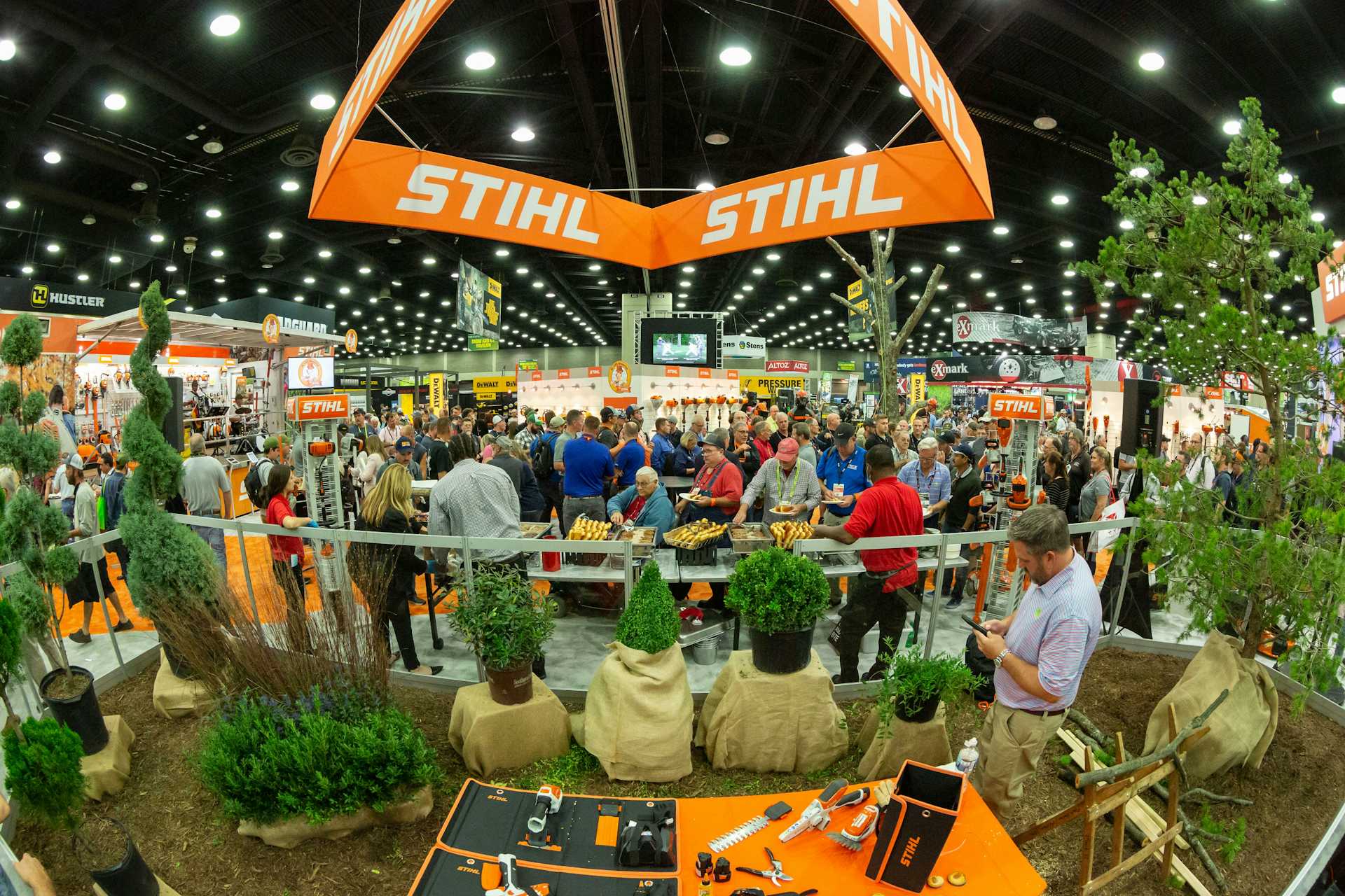 It’s a Sell Out! Equip Exposition and Hardscape North America Announce Every Inch of Available Exhibit Space Will be Occupied-8d6610a0-ff26-4827-bb5a-684a799769eb